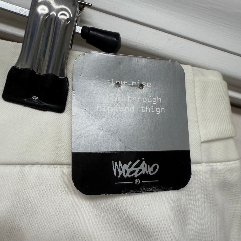 Women's Mossimo White Bermuda Shorts Size 14 - Picture 6 of 14